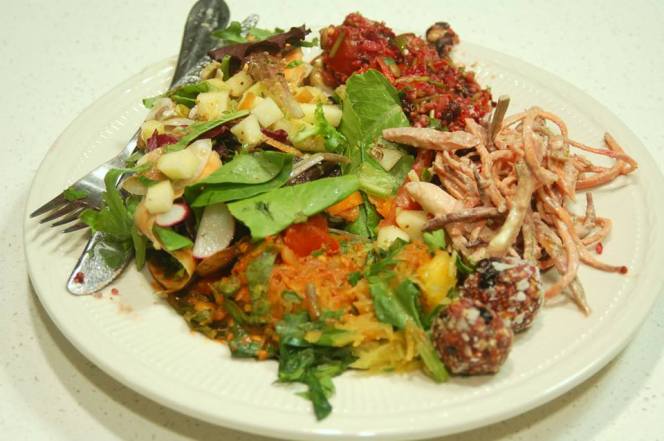 1381493_593395024052902_43450388_n